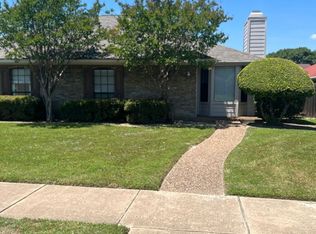 11821 Garden Terrace Dr, Dallas, TX 75243