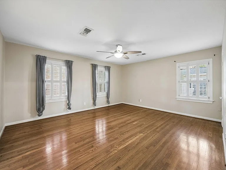 2316 Wordsworth St — Photo 9
