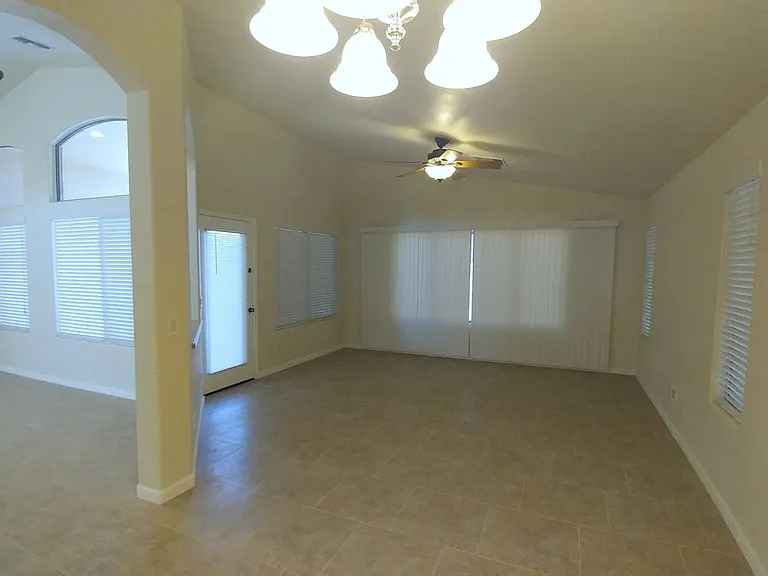 1004 W Dexter Way — Photo 17