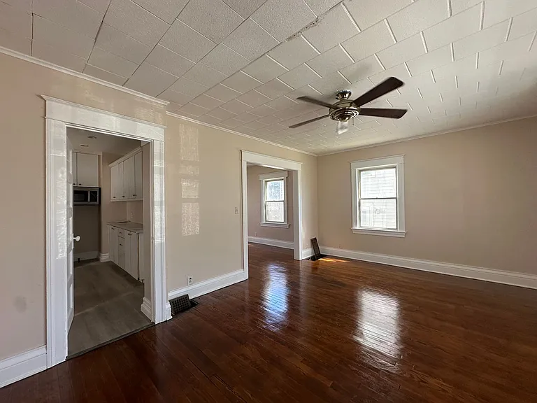 768 Flower City Park — Photo 13