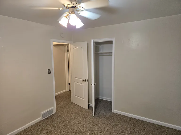 120 W Center St — Photo 10