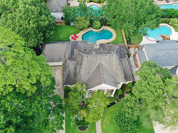 This aerial view is a great shot of this large lot over 11,000 square feet! This home has never flooded per the sellers!