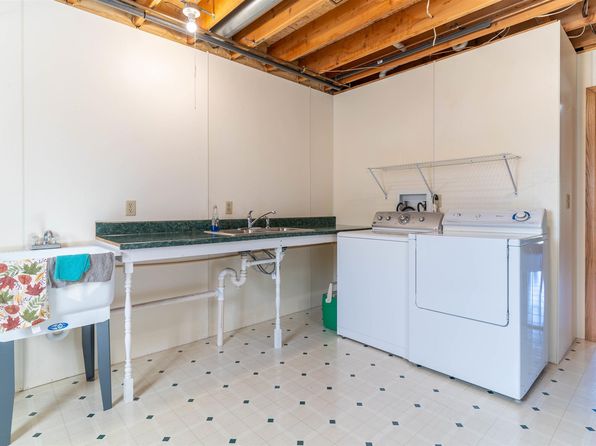295 Abel Dr, Guttenberg, IA 52052