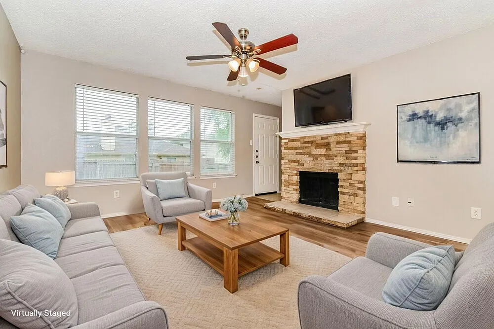 3 bed, 2.0 bath, 1477 sqft, $1,715 — Photo 4