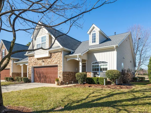126 Star Flower Ct, Apex, NC 27539