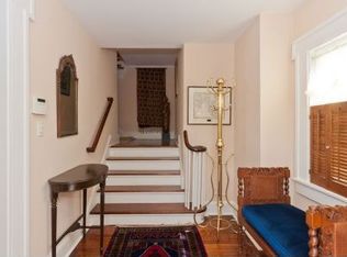 196 Sands Point Rd, Sands Point, NY 11050