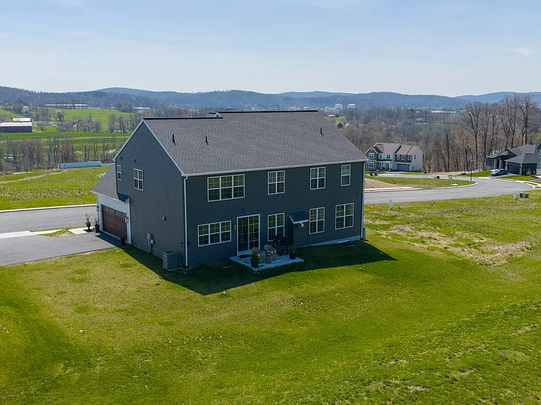 149 Copper Ridge Dr — Photo 2