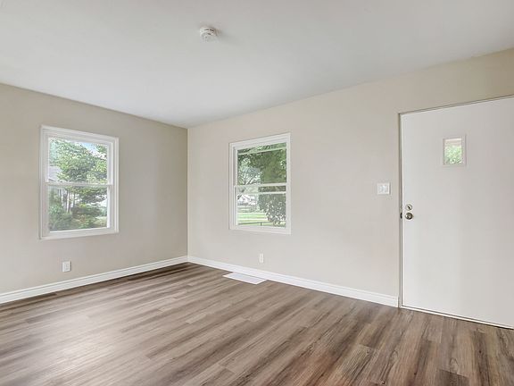 5th image of 2235 Pamela Dr