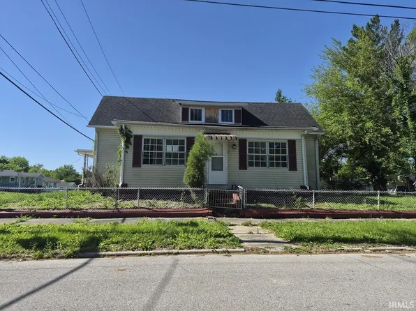 715 E Spruce St, Princeton, IN 47670