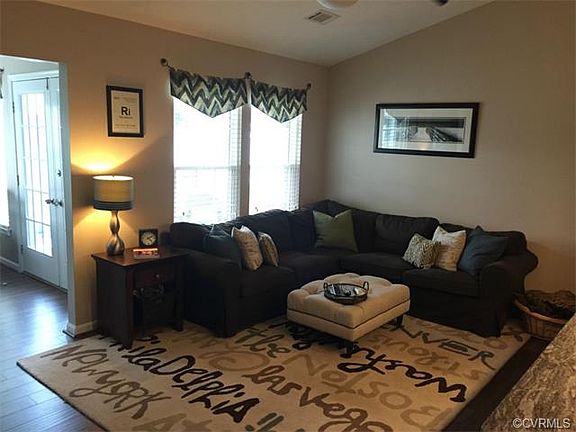 4th image of 10216 Wolfe Manor Ct Unit 211