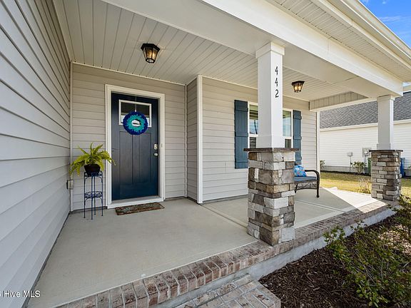 5th image of 442 Pebble Shore Drive