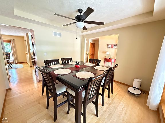 5th image of 2055 Pinewood Dr