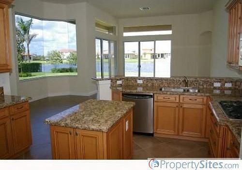 3rd image of 11907 SW Aventino Dr