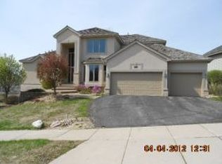 7850 W 96th St, Minneapolis, MN 55438