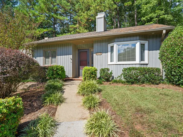 8015 Brown Bark Pl, Raleigh, NC 27615