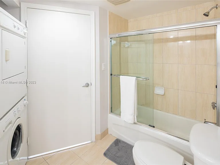 1750 N Bayshore Dr #2602 — Photo 18