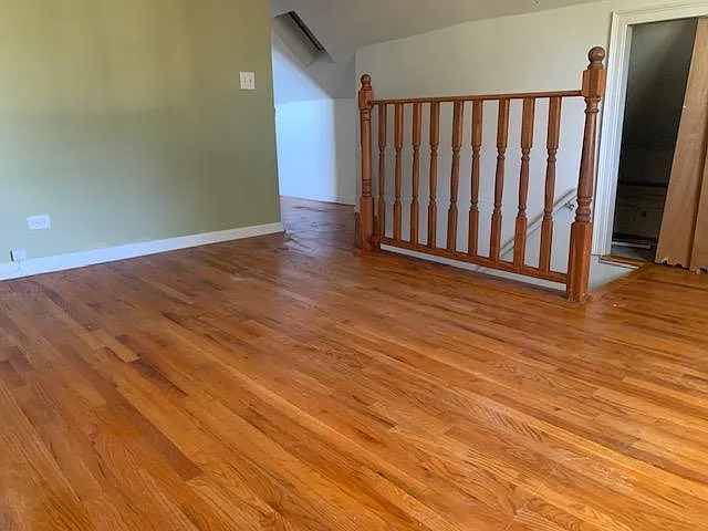 5 bed, 1500 sqft, $2,000 — Photo 3