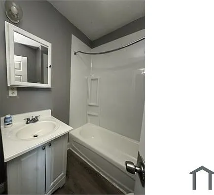10006 Lamontier Ave — Photo 5