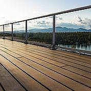 140 ft lakeview decks