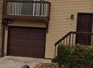 333 Ottawa Dr, Bolingbrook, IL 60440
