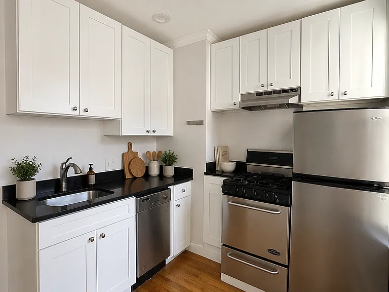 61 Phillips St #3 — Photo 4