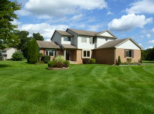 7901 Birkenstock Dr, Brighton, MI