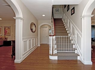 24 Berkeley Ln, Scarsdale, NY 10583