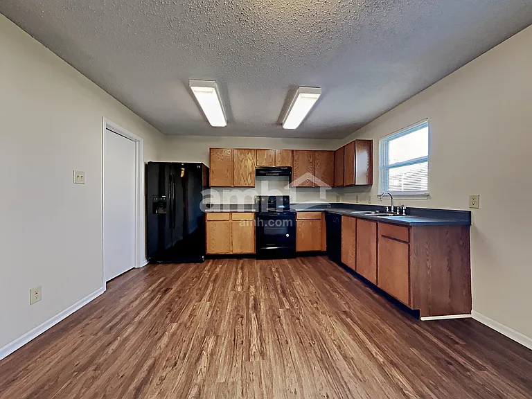 6838 W Stansbury Blvd — Photo 3
