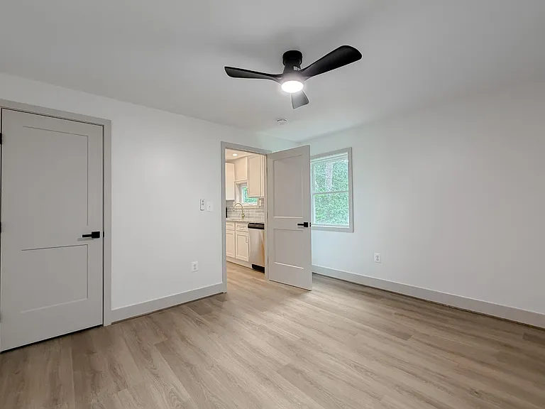 17985 Three Notch Rd #4 — Photo 6