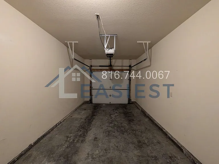 3837 NW 94th St — Photo 18