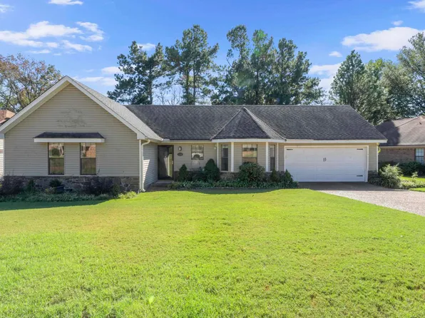 6261 Star Valley Dr, Memphis, TN 38134