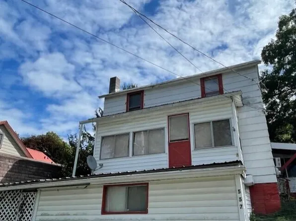 557 Hill St, Mapleton Depot, PA 17052