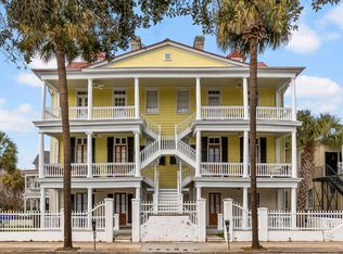 210 Calhoun St APT A, Charleston, SC 29401
