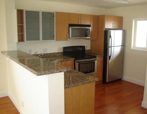 3rd image of 840 Pine Dr #106
