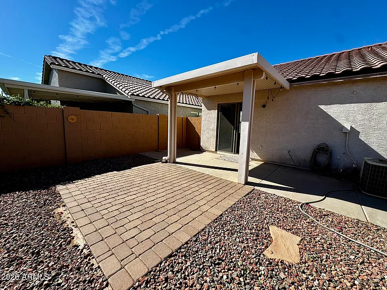 15826 W Watson Ln — Photo 16