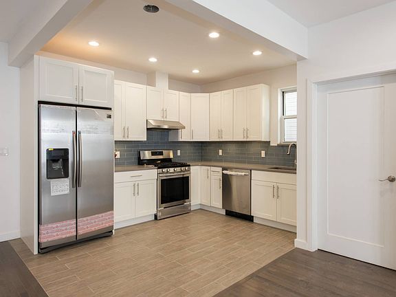 5th image of 313 Hillside Ave #1