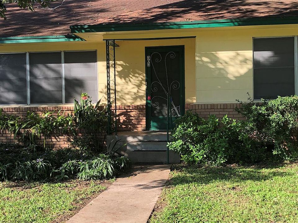1st image of 303 Avenue C