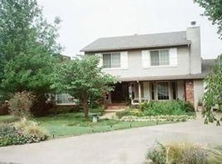 2412 N Robin Rd, Fayetteville, AR 72703