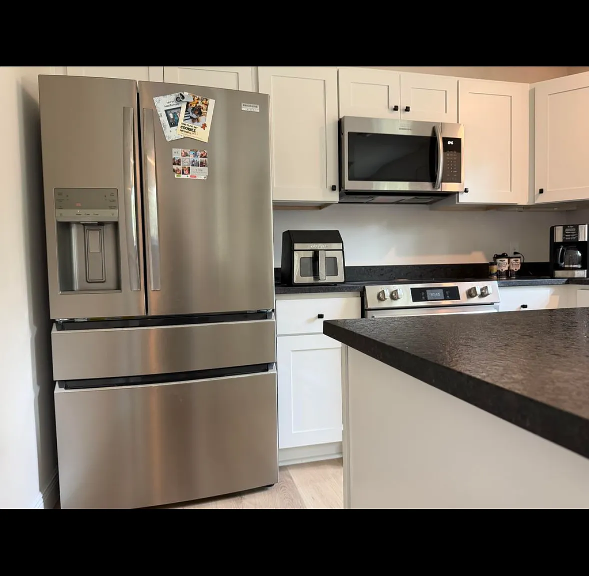 2 bed, 951 sqft, $1,950 — Photo 1