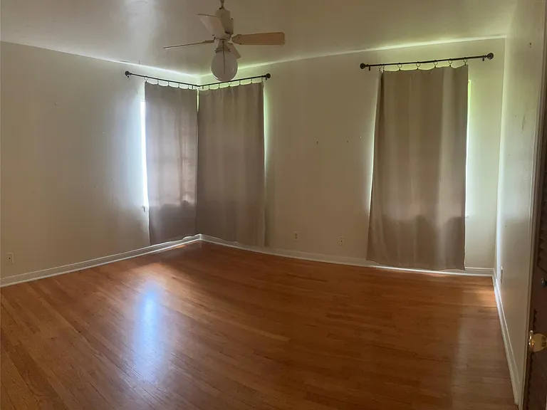 4713 Saxon St — Photo 13