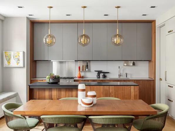 220 Madison Avenue image 8 of 17