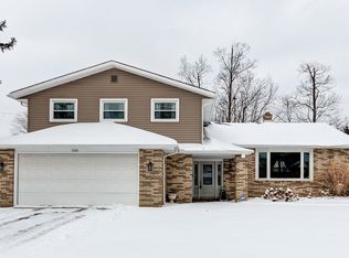 5381 Kilbourne Dr, Lyndhurst, OH