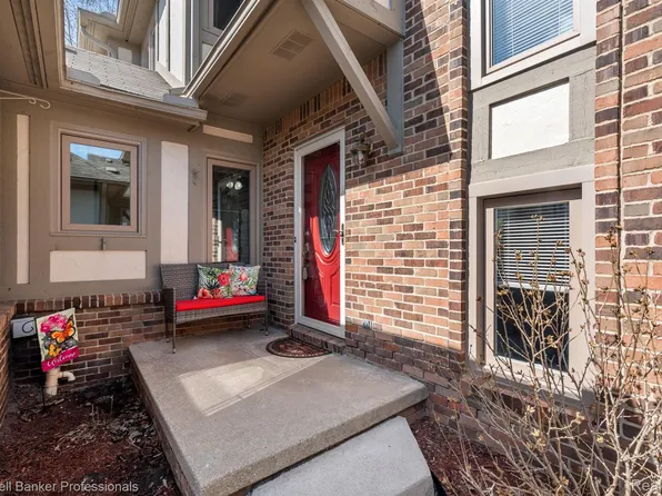 42046 Saratoga Cir, Canton, MI 48187