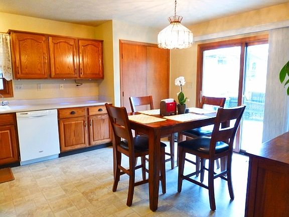 4th image of 4306 Oak Hill Dr