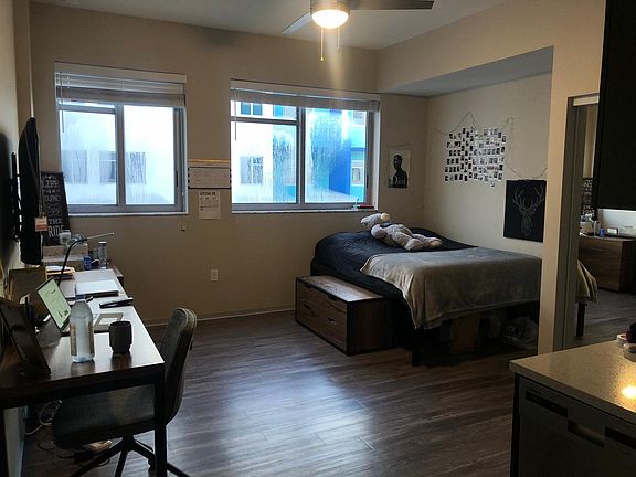 5th image of 400 SW 107th Ave #1355-B