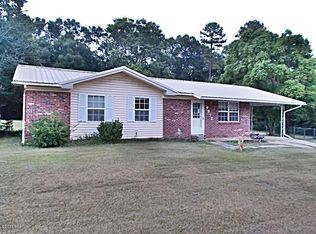 4972 Redwood Dr, Marianna, FL 32446