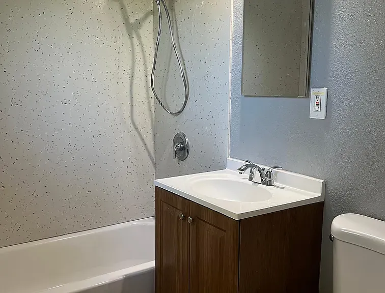 2245 Luz Ave #2 — Photo 2