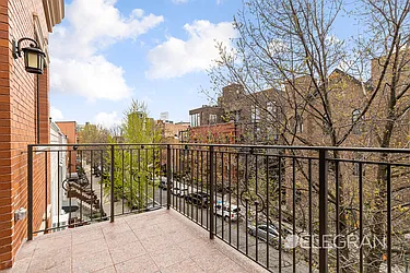 Rented by (Legacy) Elegran