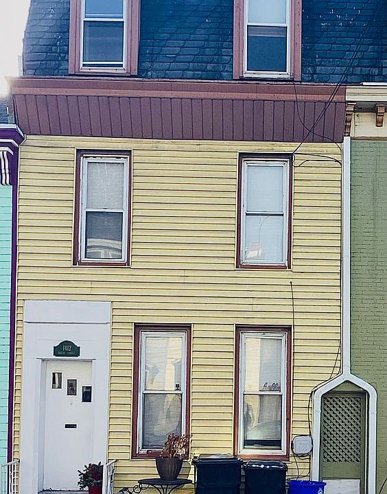 1st image of 1412 Green St APT 2