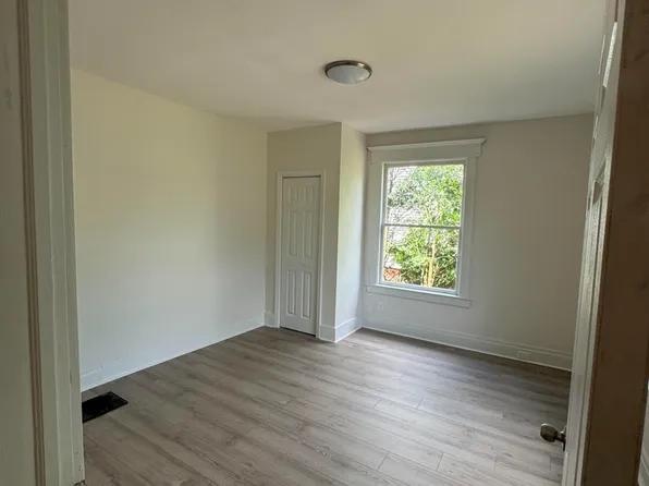 316 E Main St, Somerville, NJ 08876